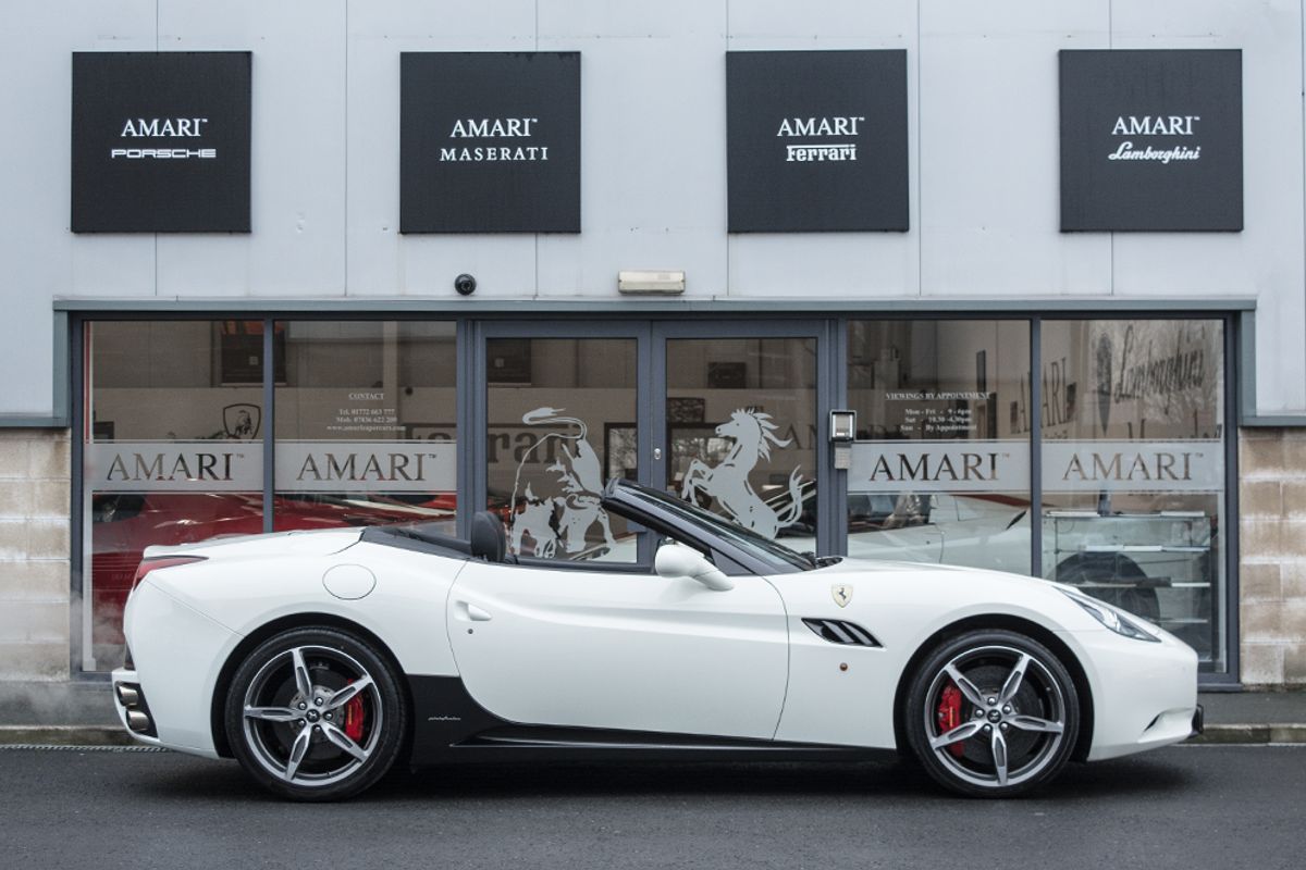 FERRARI CALIFORNIA 30 PETROL Convertible 4.3 2 PLUS 2 2DR Semi Automatic