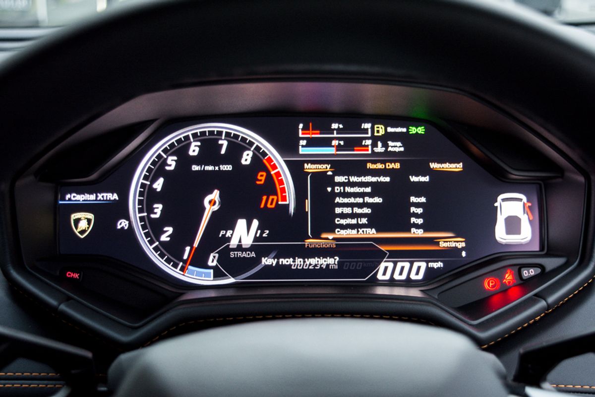 LAMBORGHINI HURACAN COUPE 5.2 LP 610-4 2DR SEMI AUTOMATIC