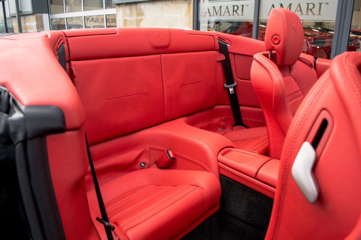 FERRARI CALIFORNIA PETROL Convertible 4.3 2 PLUS 2 2DR Semi Automatic