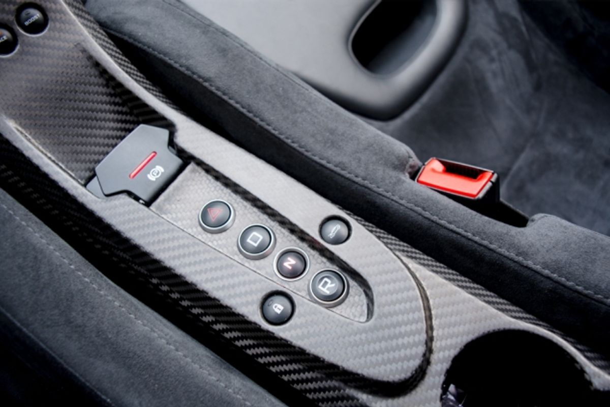MCLAREN P1 PETROL Coupe 3.8 P1 AUTO