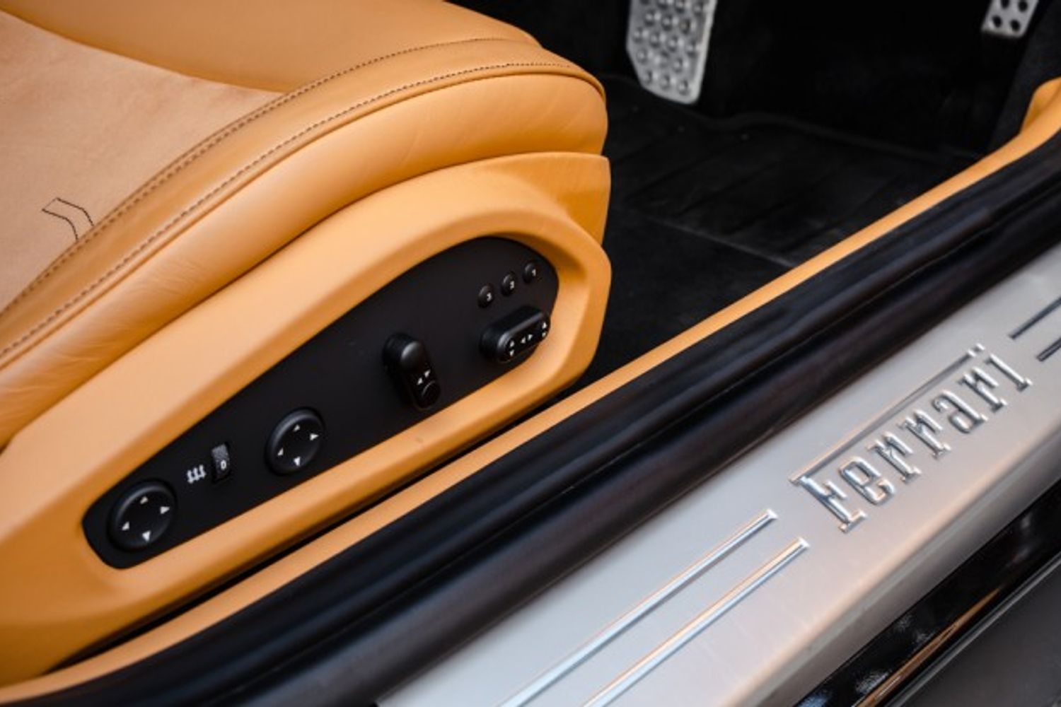 FERRARI F12 BERLINETTA PETROL Coupe 6.3 AB 2DR Semi Automatic