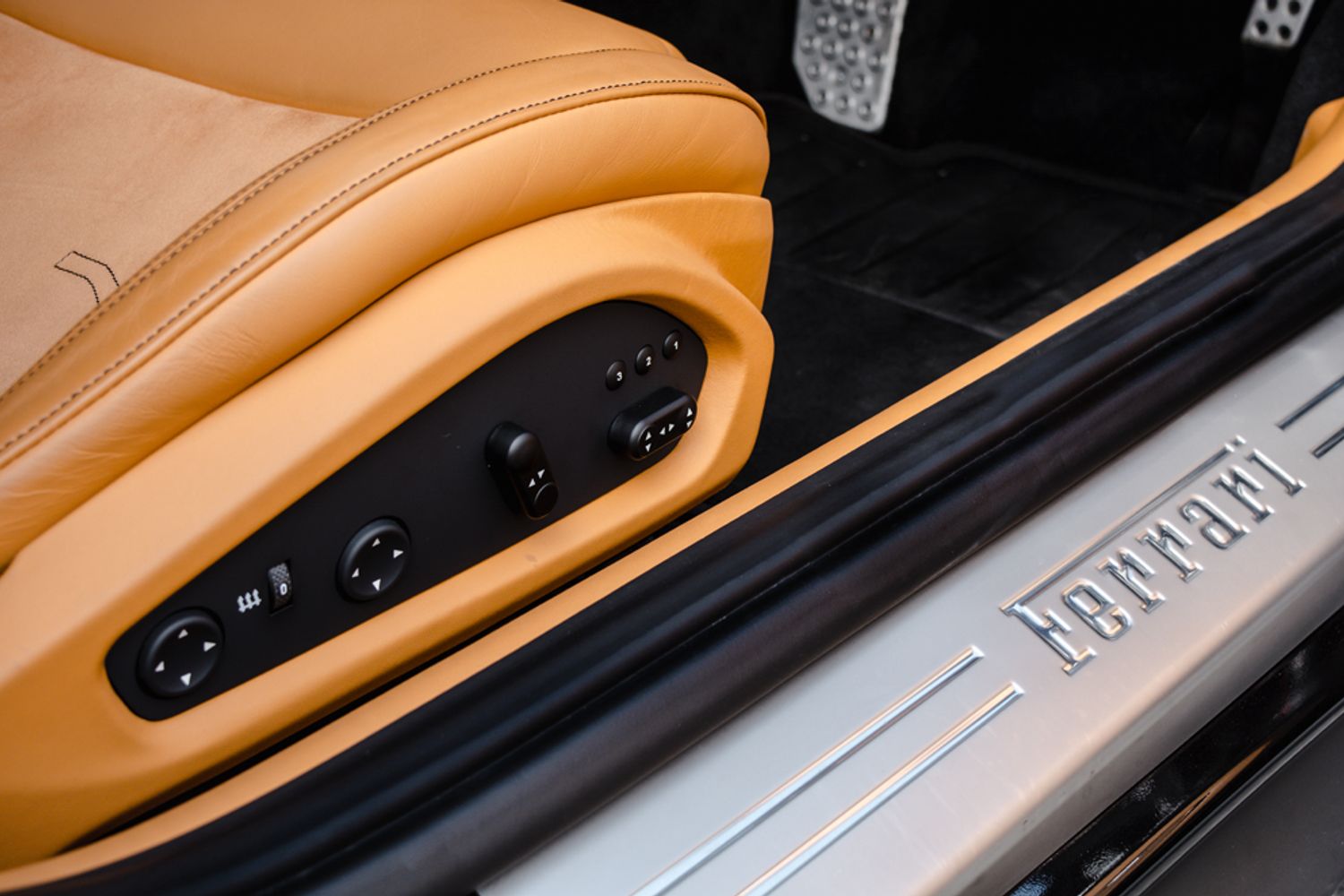 FERRARI F12 BERLINETTA PETROL Coupe 6.3 AB 2DR Semi Automatic