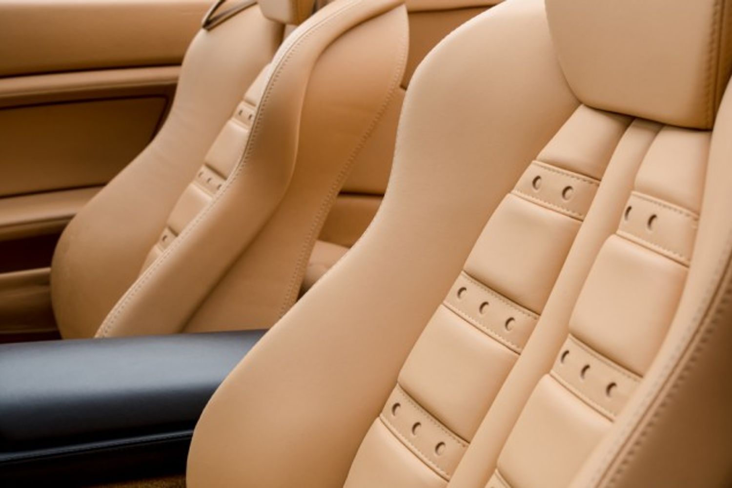 FERRARI CALIFORNIA PETROL Convertible 4.3 2 PLUS 2 2DR Semi Automatic