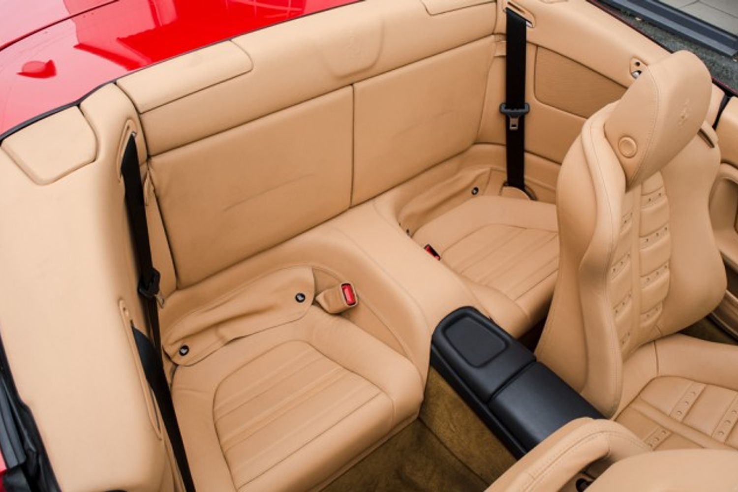FERRARI CALIFORNIA PETROL Convertible 4.3 2 PLUS 2 2DR Semi Automatic