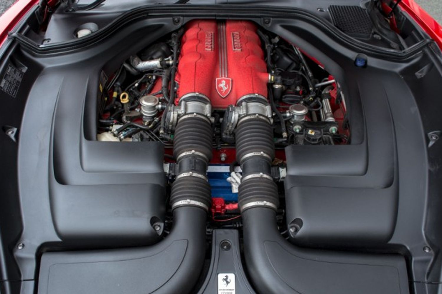 FERRARI CALIFORNIA PETROL Convertible 4.3 2 PLUS 2 2DR Semi Automatic