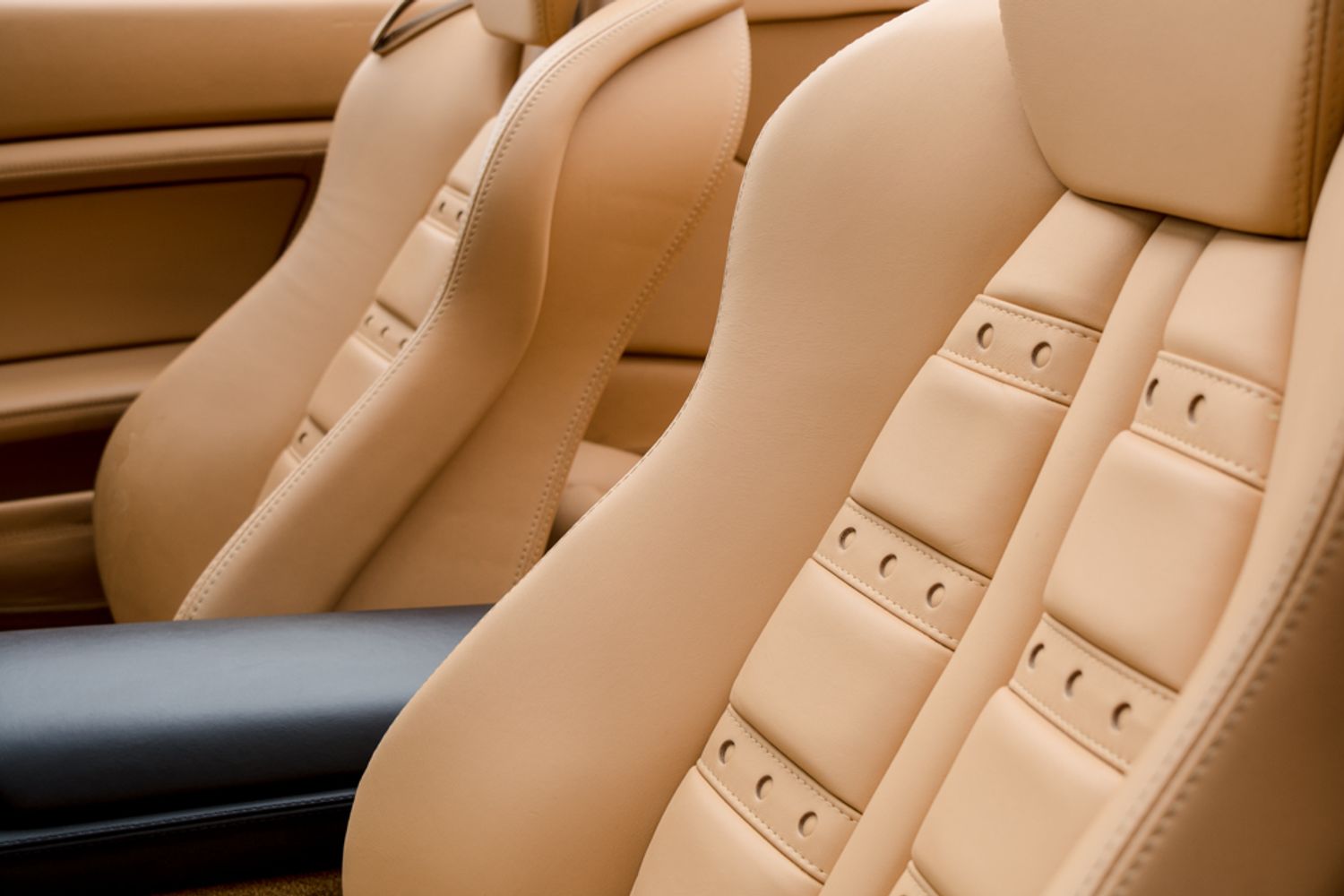 FERRARI CALIFORNIA PETROL Convertible 4.3 2 PLUS 2 2DR Semi Automatic