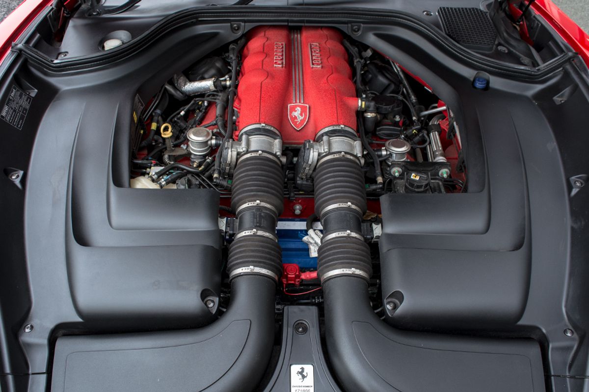 FERRARI CALIFORNIA PETROL Convertible 4.3 2 PLUS 2 2DR Semi Automatic