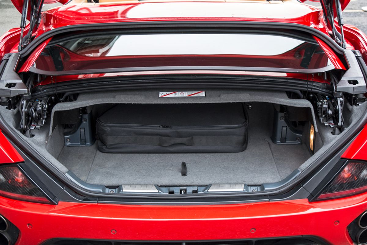 FERRARI CALIFORNIA PETROL Convertible 4.3 2 PLUS 2 2DR Semi Automatic