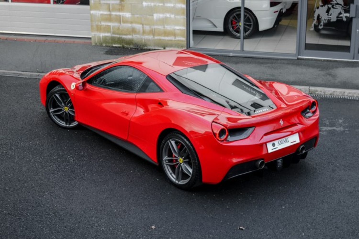 FERRARI 488 PETROL Coupe 3.9 GTB 2DR Semi Automatic