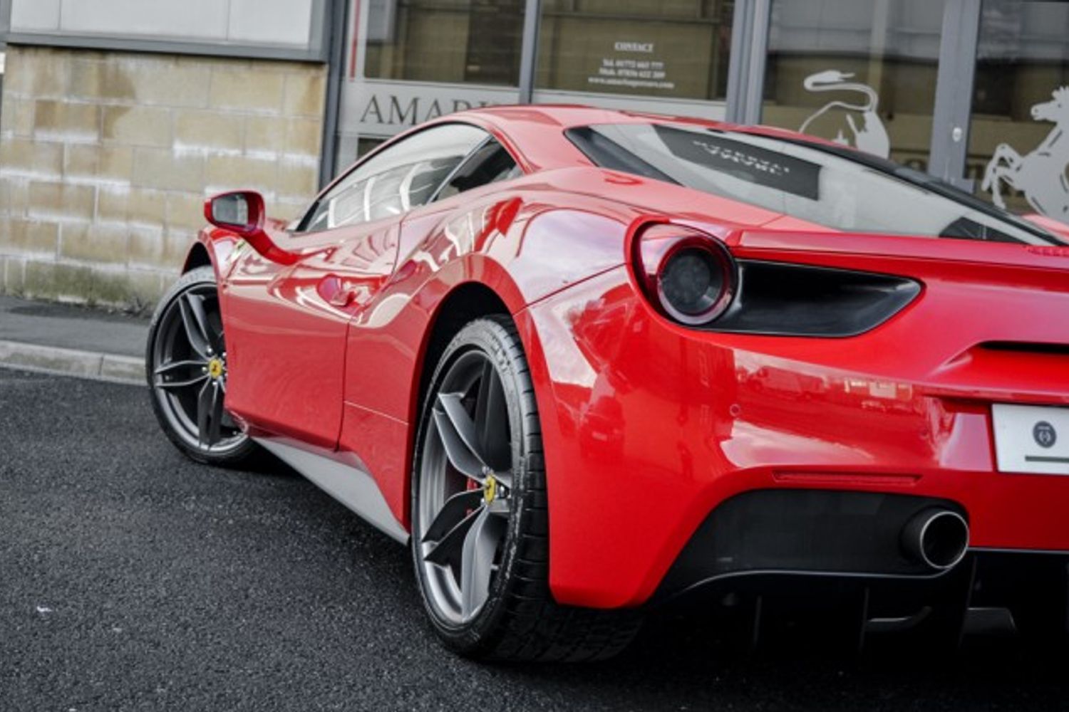 FERRARI 488 PETROL Coupe 3.9 GTB 2DR Semi Automatic