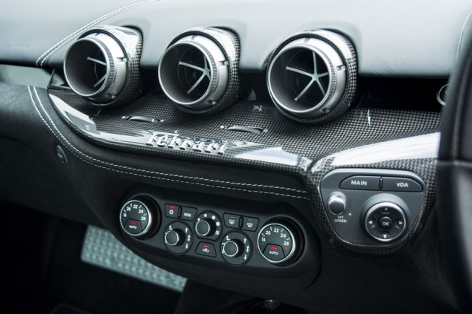FERRARI F12 BERLINETTA PETROL Coupe 6.3 AB 2DR Semi Automatic