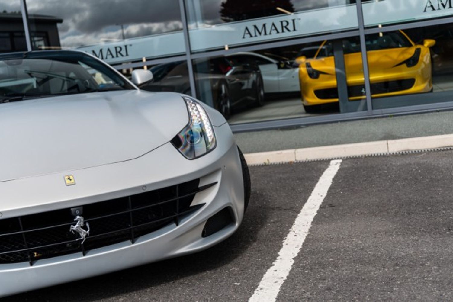 FERRARI FF Hatchback 6.3 V12