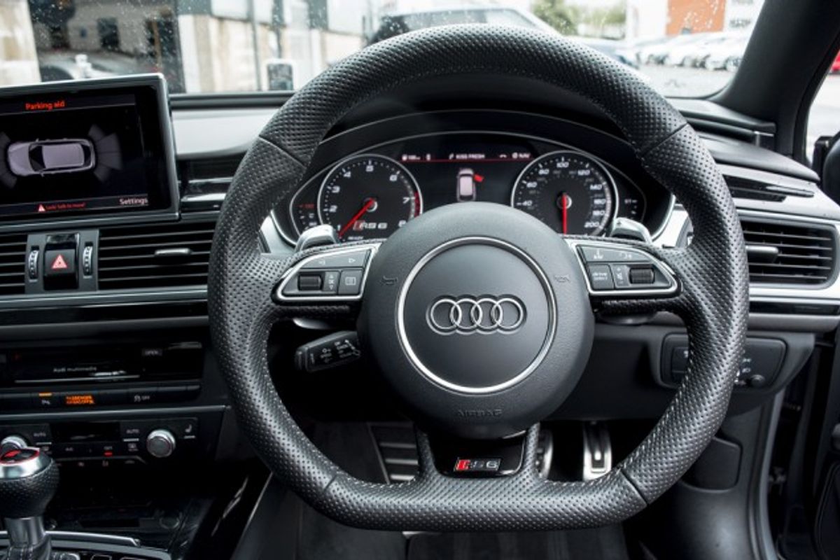 AUDI RS6 PETROL Estate 4.0 RS6 PLUS AVANT TFSI QUATTRO 5DR Performance Automatic