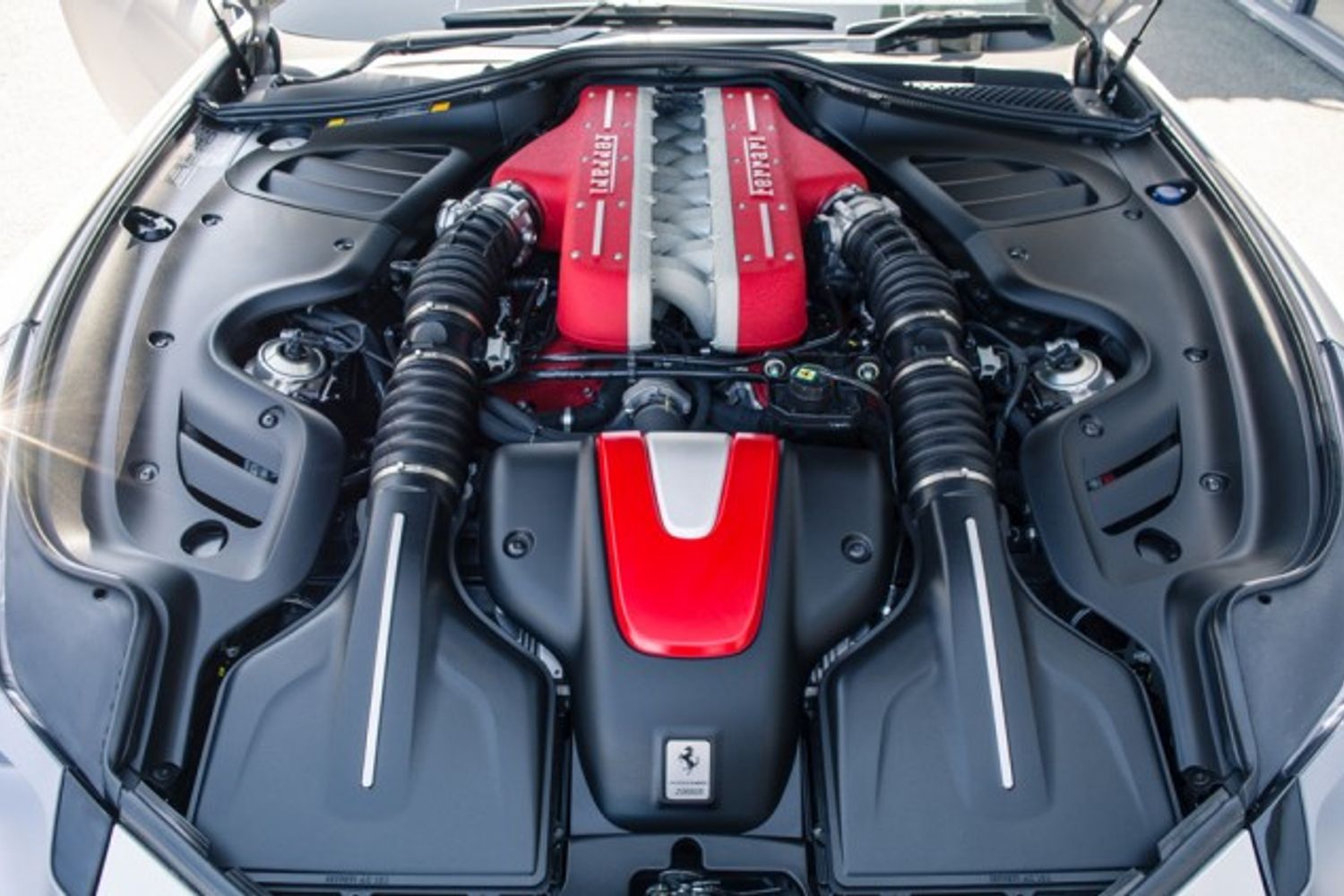 FERRARI FF Hatchback 6.3 V12