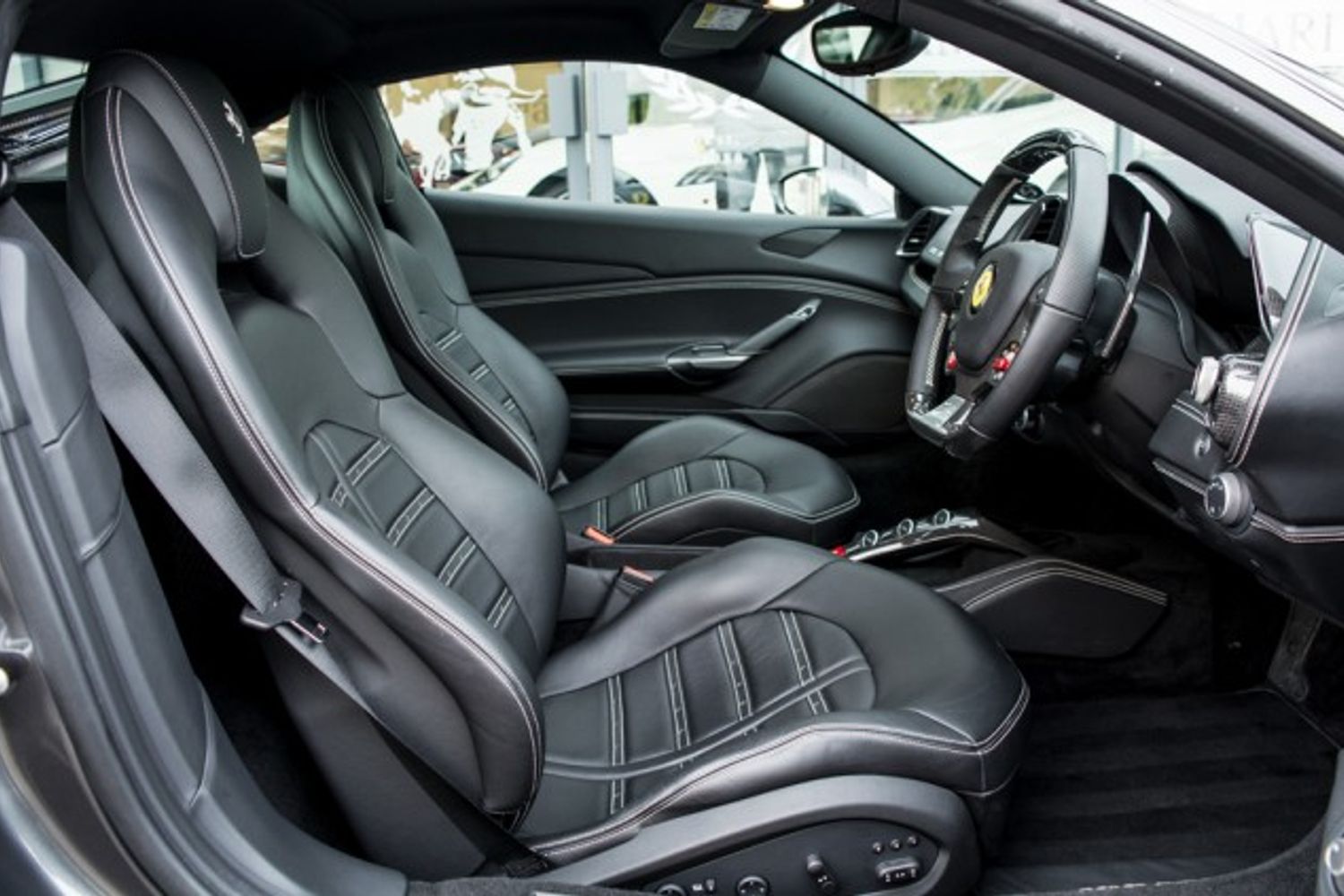 FERRARI 488 PETROL Coupe 3.9 GTB 2DR Semi Automatic