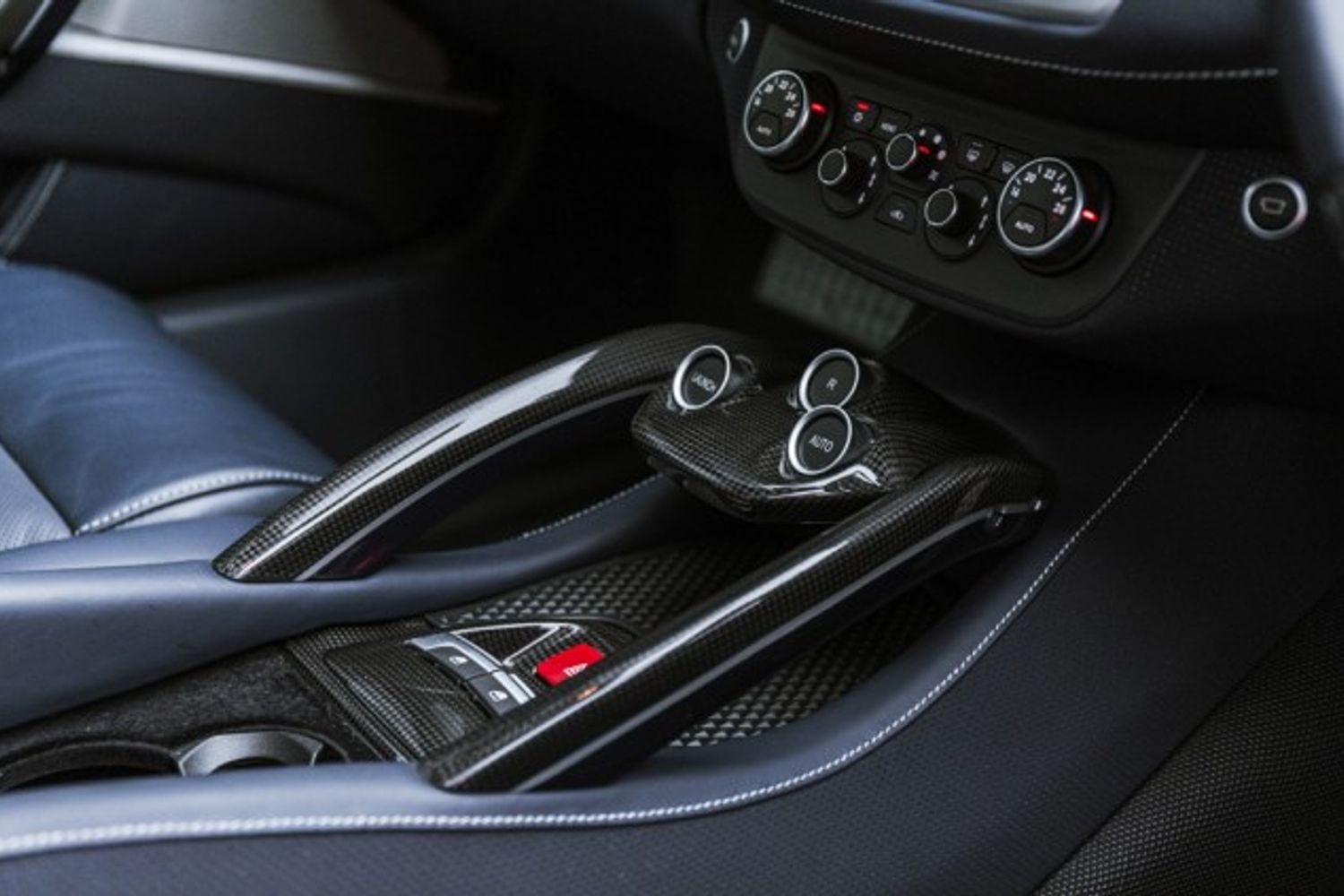 FERRARI FF Hatchback 6.3 V12
