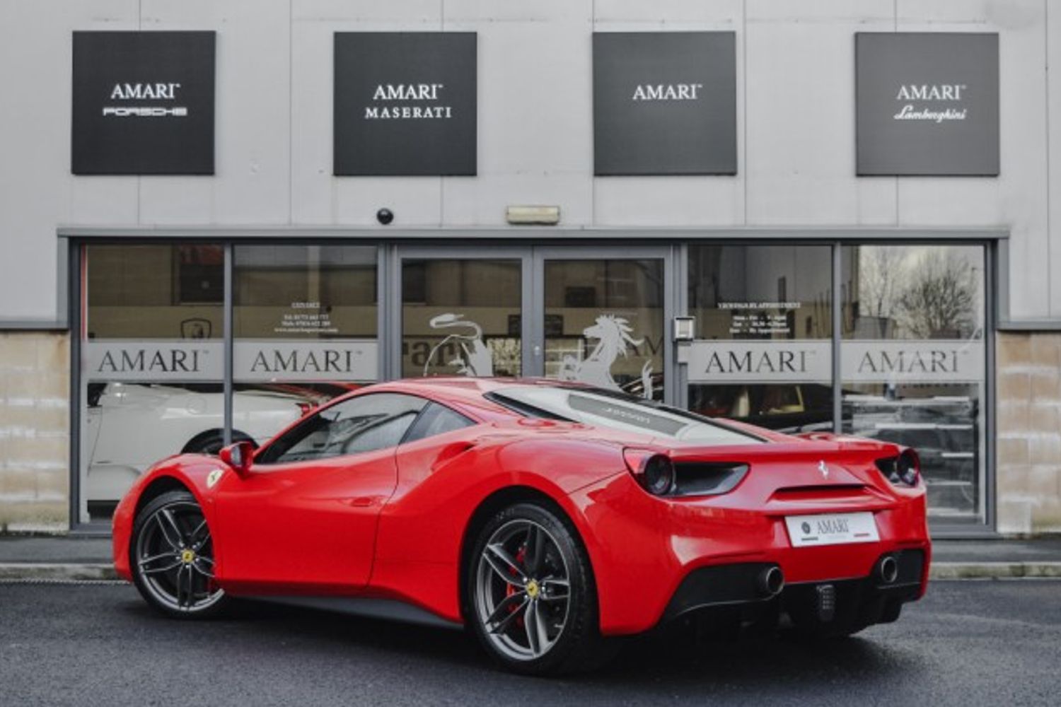 FERRARI 488 PETROL Coupe 3.9 GTB 2DR Semi Automatic