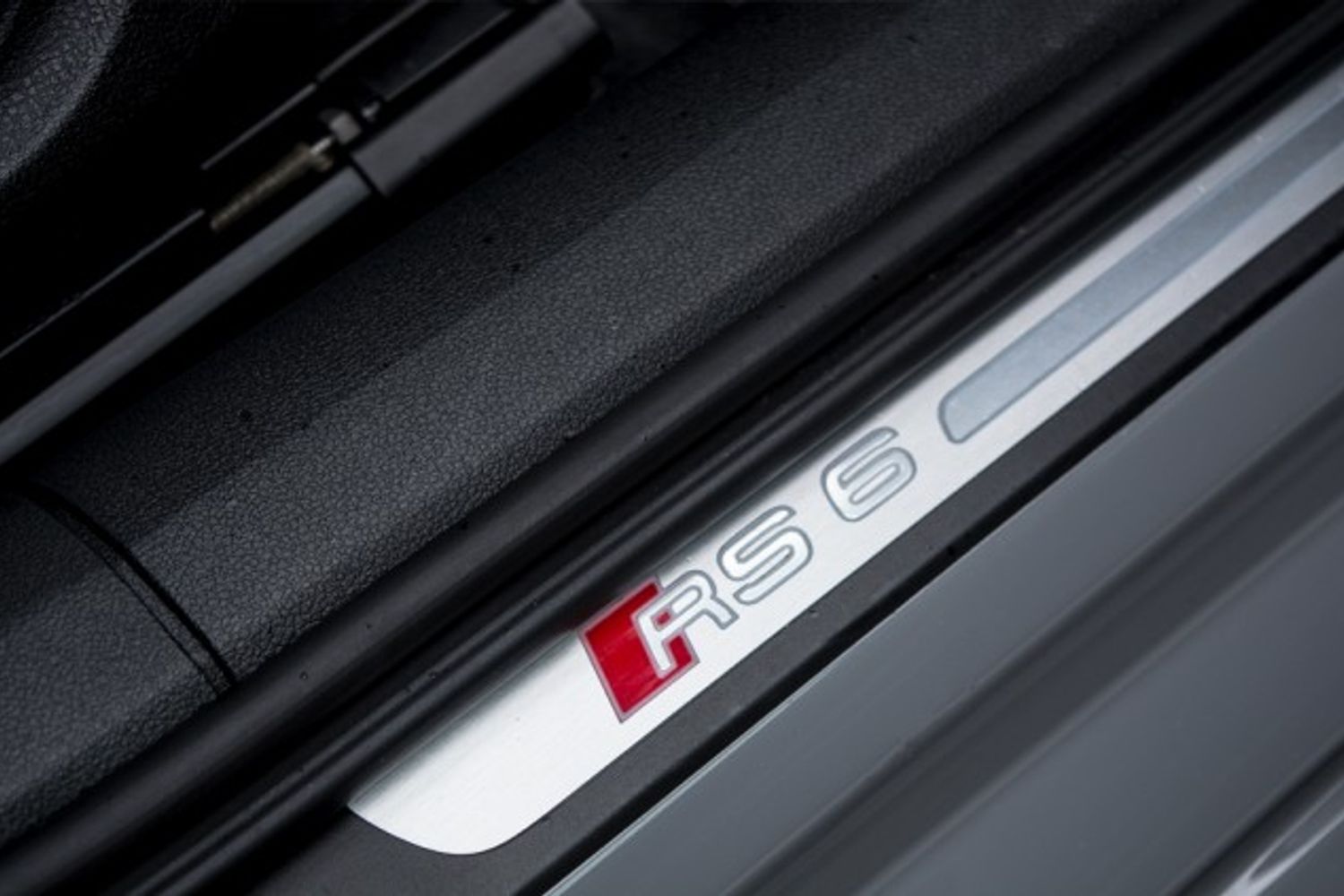 AUDI RS6 PETROL Estate 4.0 RS6 PLUS AVANT TFSI QUATTRO 5DR Performance Automatic