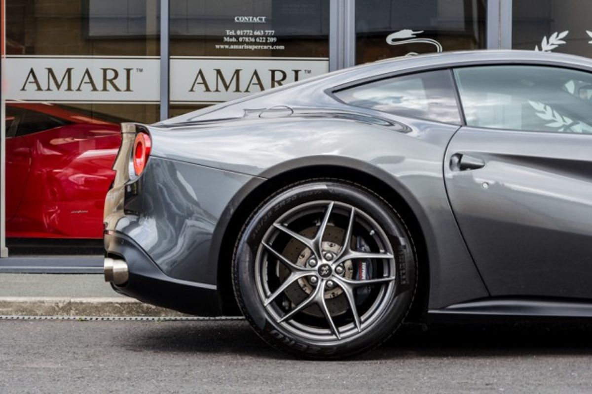 FERRARI F12 BERLINETTA PETROL Coupe 6.3 AB 2DR Semi Automatic