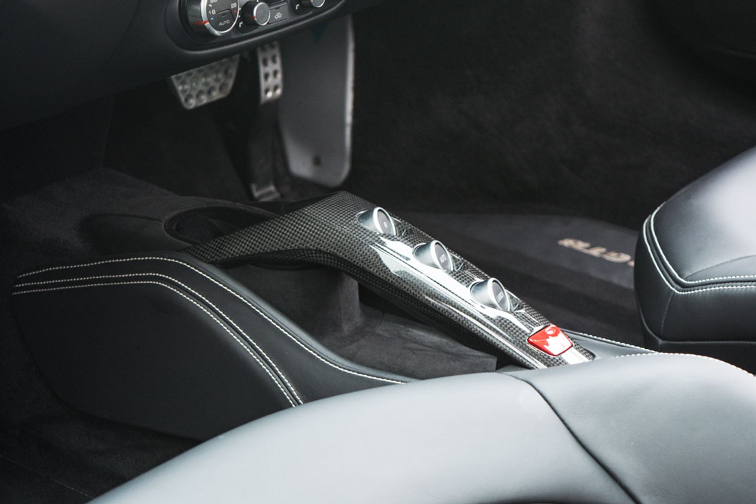 FERRARI 488 PETROL Coupe 3.9 GTB 2DR Semi Automatic