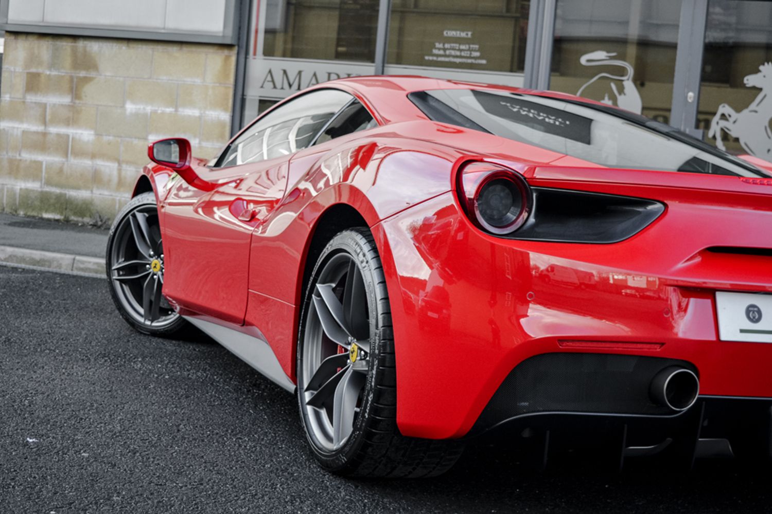 FERRARI 488 PETROL Coupe 3.9 GTB 2DR Semi Automatic