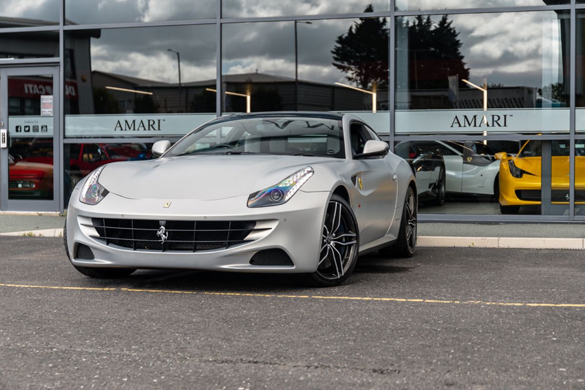 FERRARI FF Hatchback 6.3 V12
