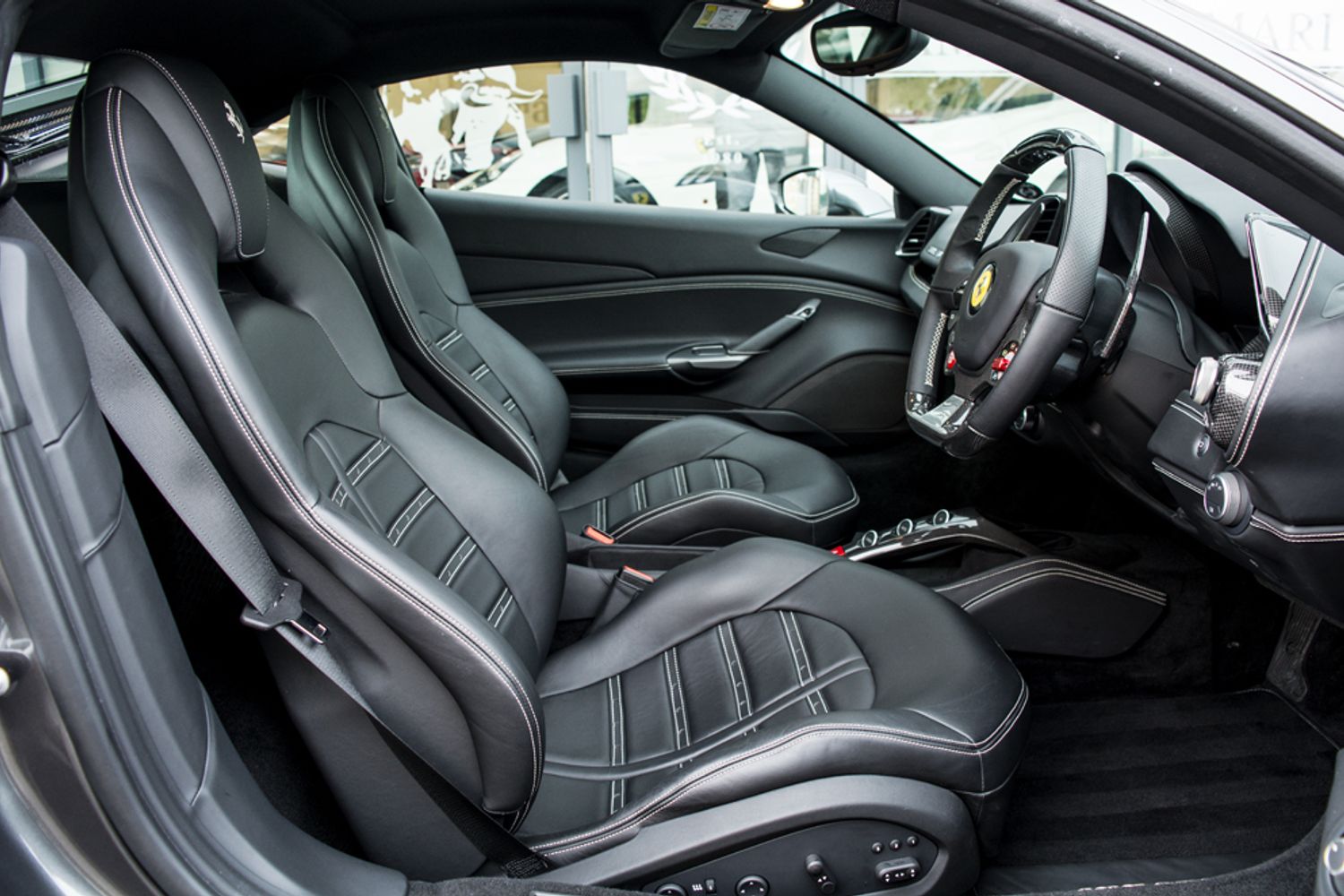 FERRARI 488 PETROL Coupe 3.9 GTB 2DR Semi Automatic