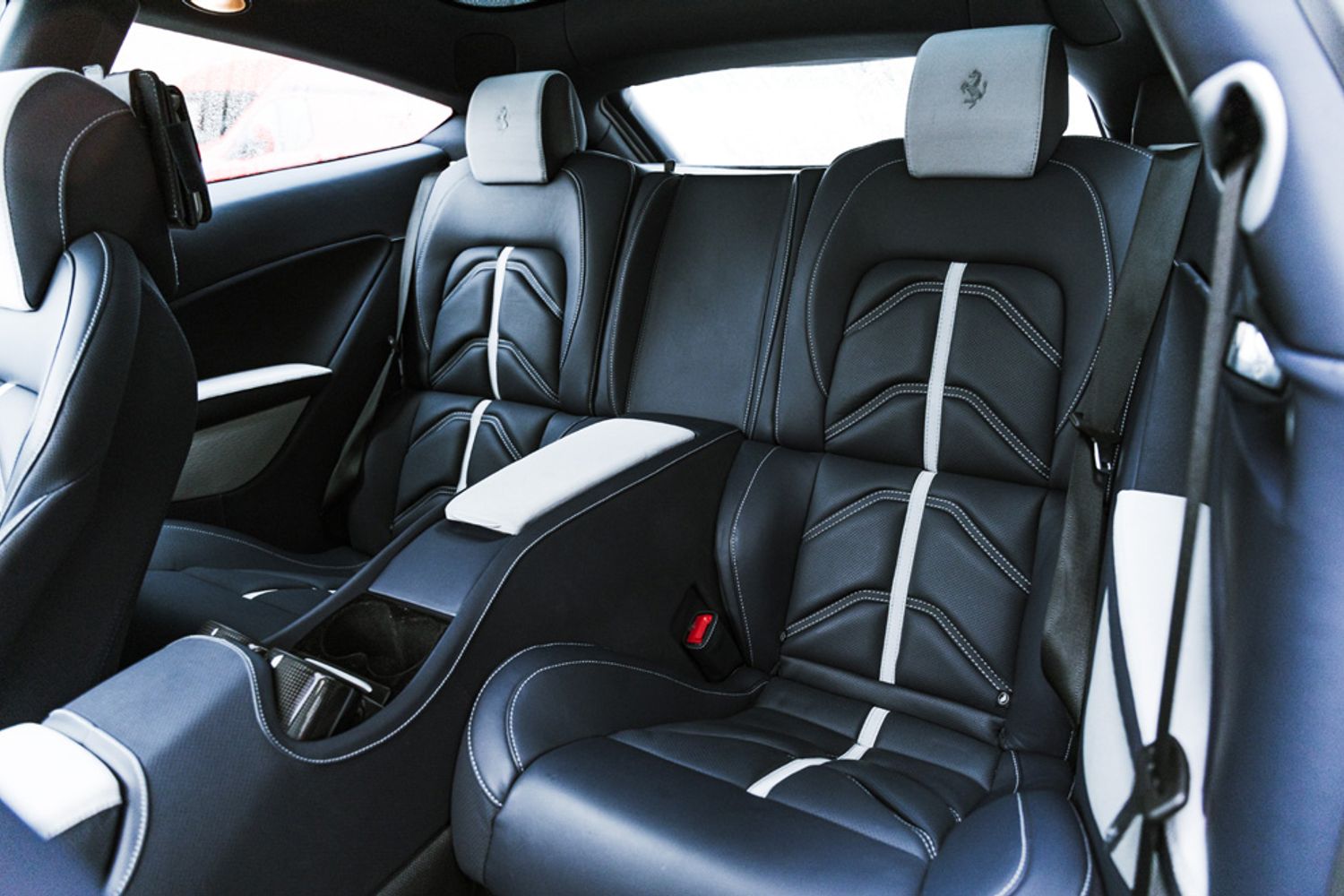 FERRARI FF Hatchback 6.3 V12
