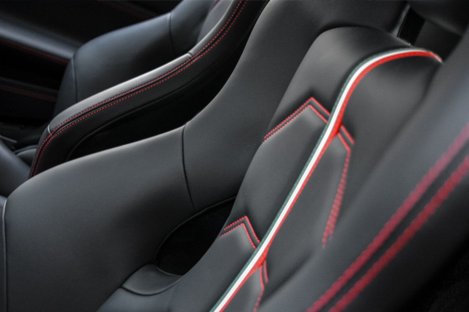 FERRARI 488 PETROL Coupe 3.9 GTB 2DR Semi Automatic