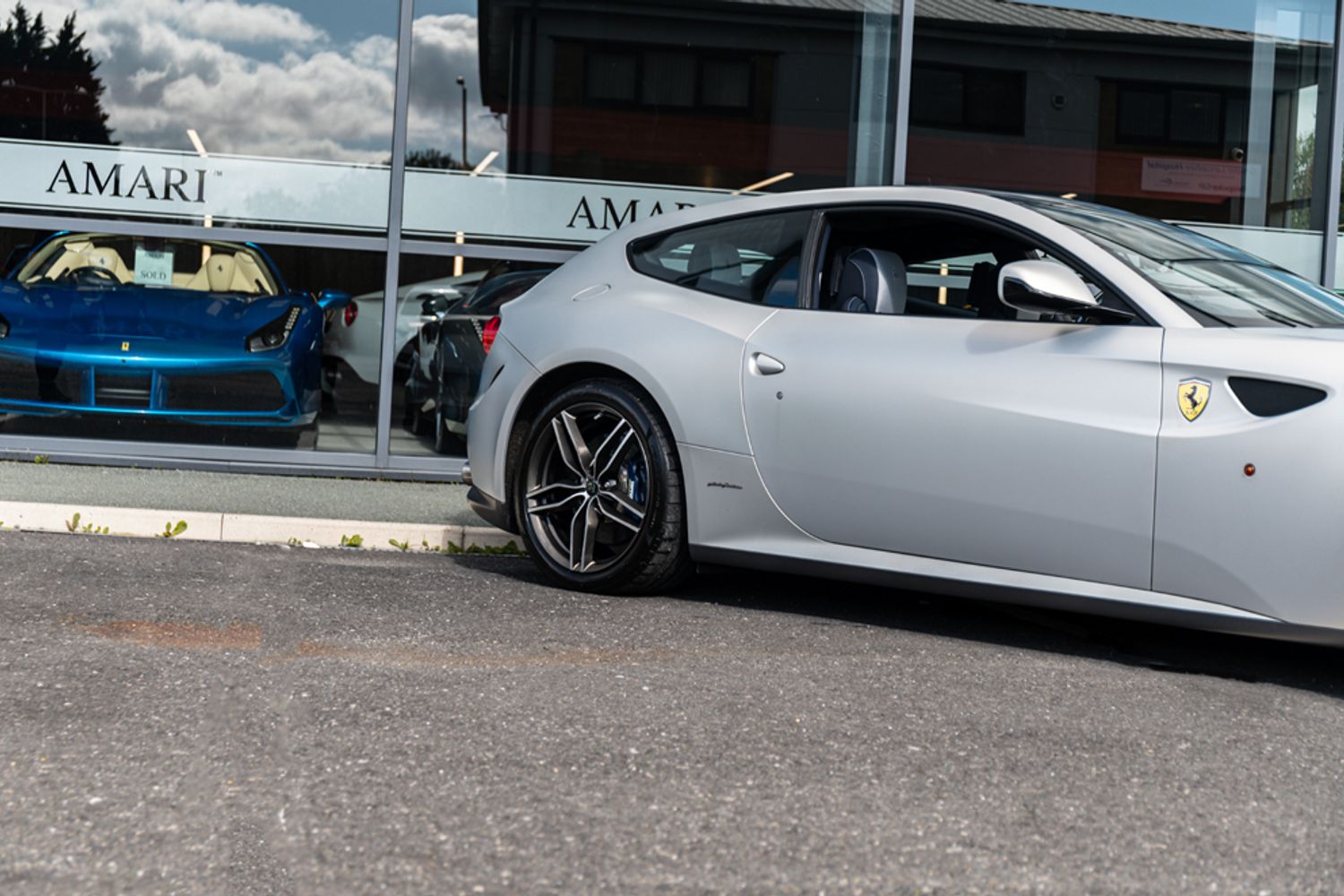 FERRARI FF Hatchback 6.3 V12