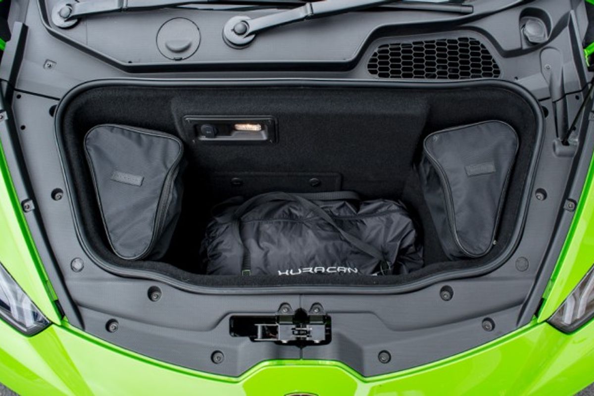 LAMBORGHINI HURACAN PETROL Coupe 5.2 LP 610-4 2DR Semi Automatic