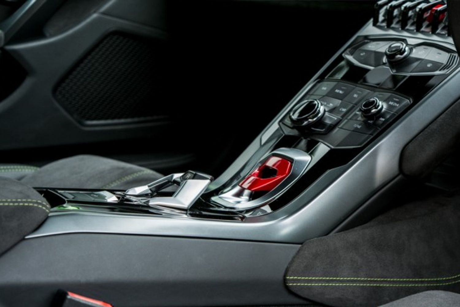 LAMBORGHINI HURACAN PETROL Coupe 5.2 LP 610-4 2DR Semi Automatic