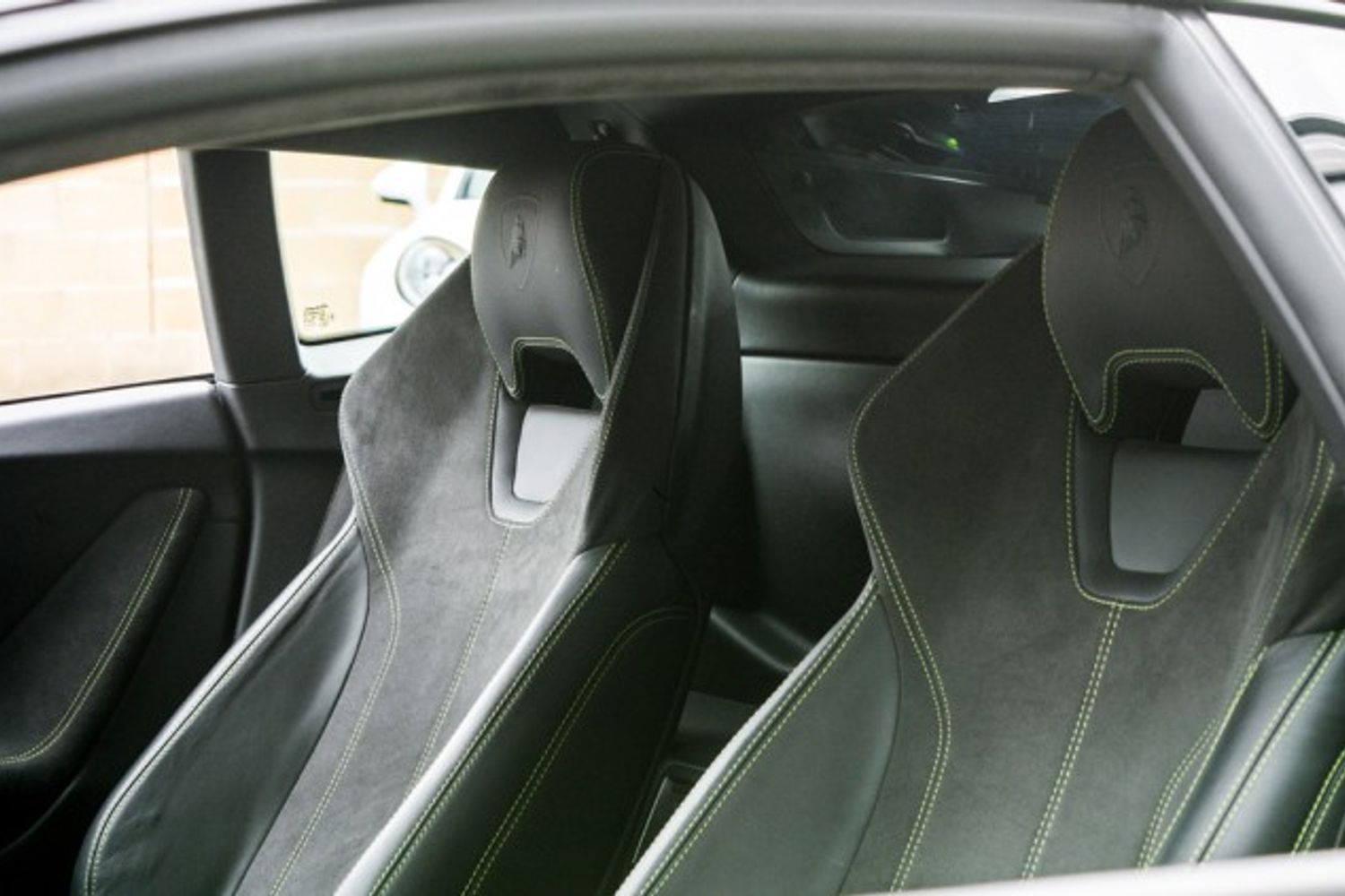 LAMBORGHINI HURACAN PETROL Coupe 5.2 LP 610-4 2DR Semi Automatic