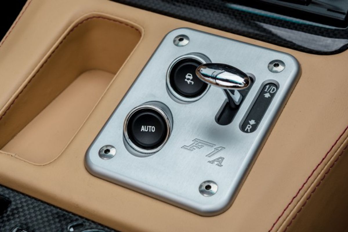 FERRARI 575M Superamerica Convertible 5.7 2DR