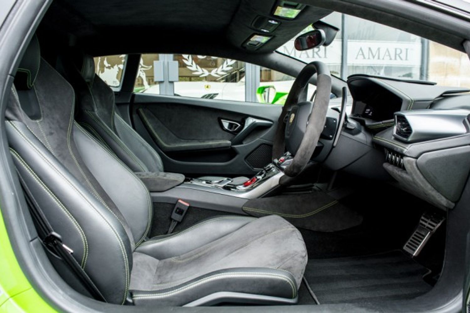 LAMBORGHINI HURACAN PETROL Coupe 5.2 LP 610-4 2DR Semi Automatic