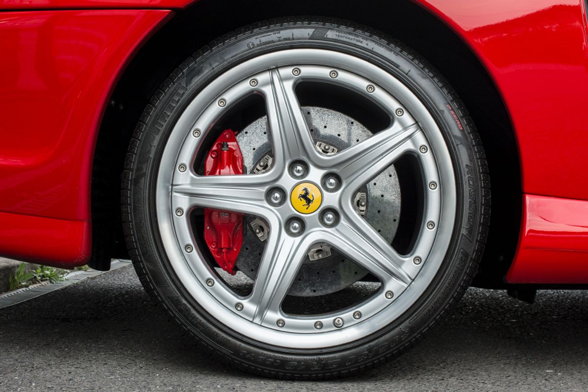 FERRARI 575M Superamerica Convertible 5.7 2DR