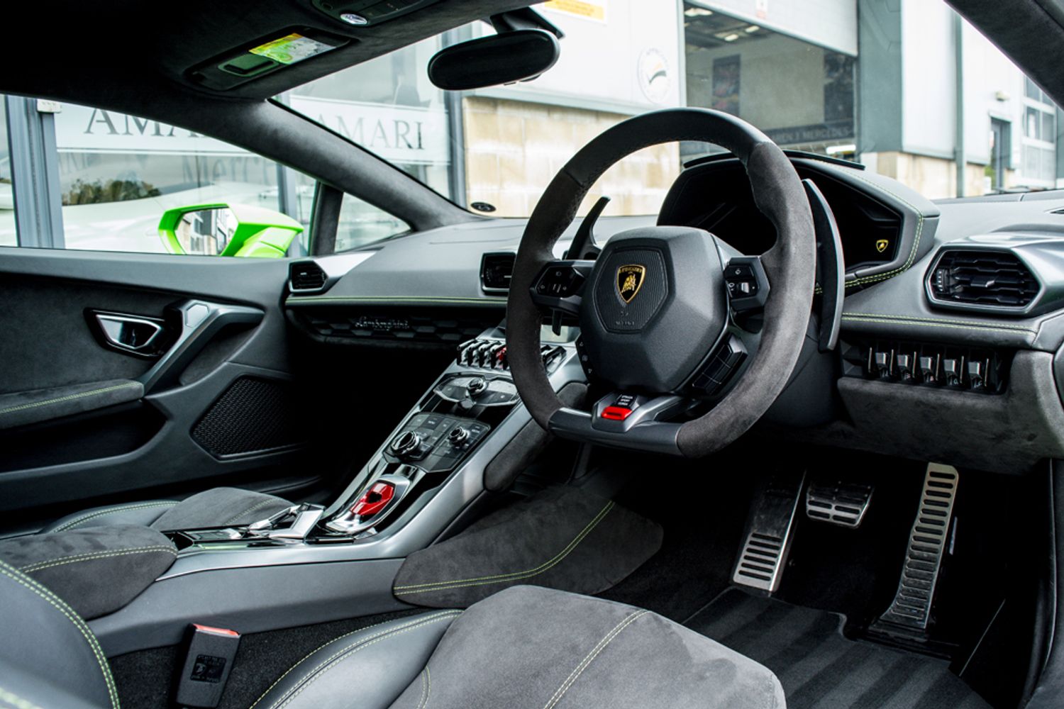 LAMBORGHINI HURACAN PETROL Coupe 5.2 LP 610-4 2DR Semi Automatic