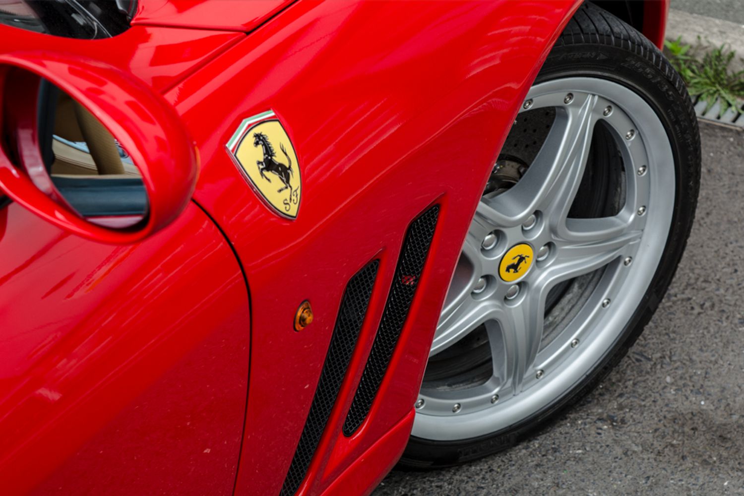 FERRARI 575M Superamerica Convertible 5.7 2DR