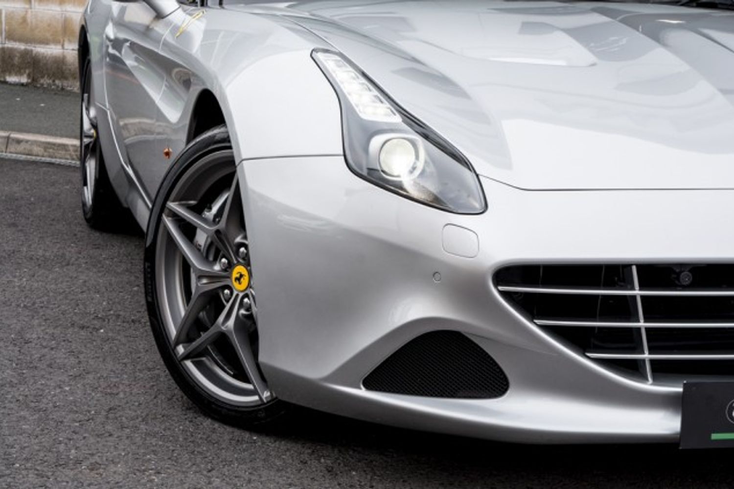 FERRARI CALIFORNIA PETROL Convertible 3.9 DD 2DR Semi Automatic