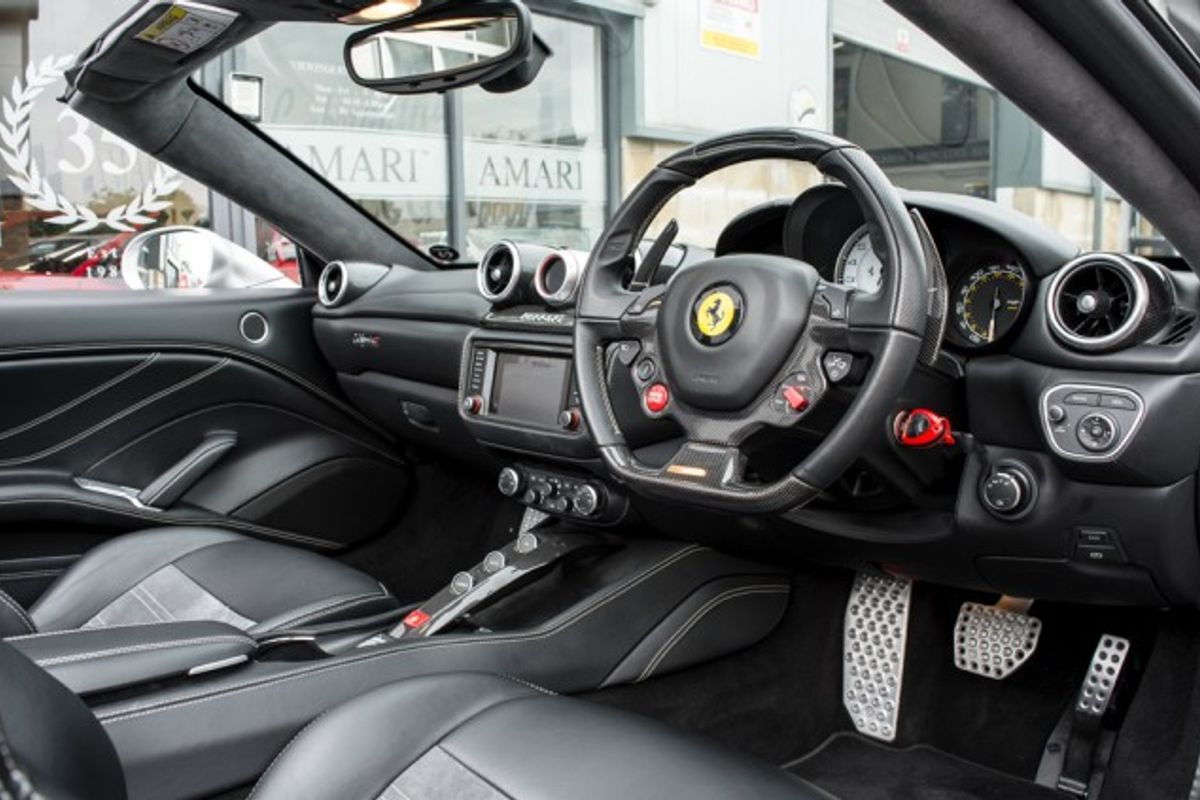 FERRARI CALIFORNIA PETROL Convertible 3.9 DD 2DR Semi Automatic