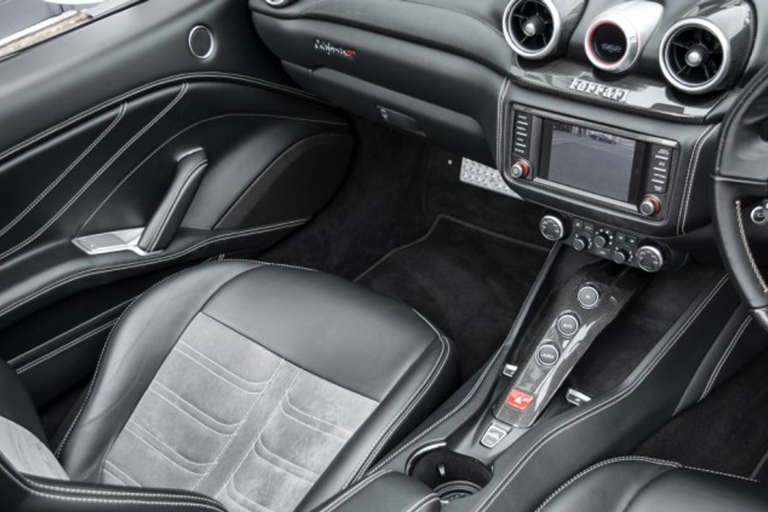 FERRARI CALIFORNIA PETROL Convertible 3.9 DD 2DR Semi Automatic