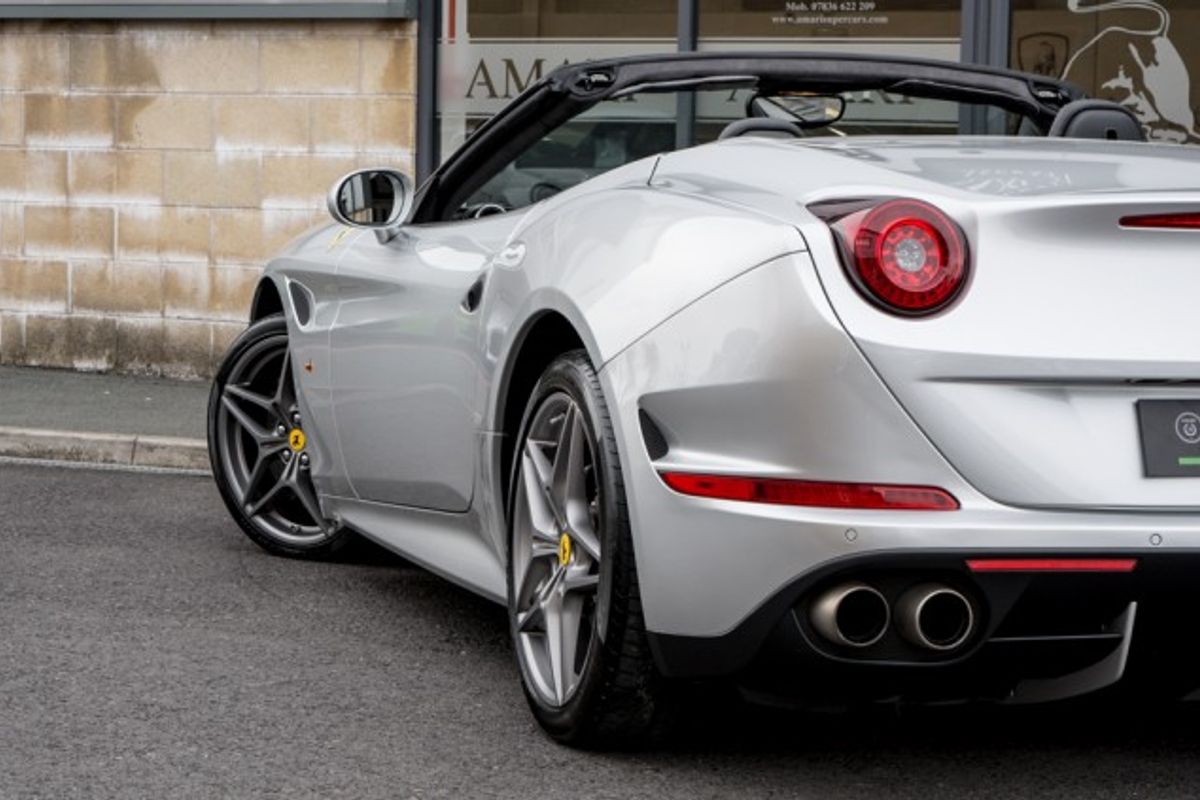 FERRARI CALIFORNIA PETROL Convertible 3.9 DD 2DR Semi Automatic