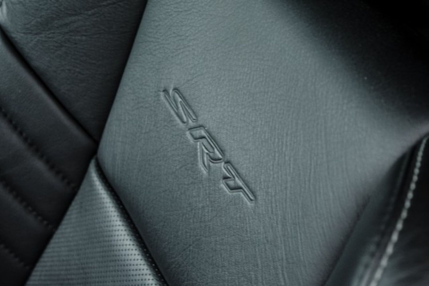 DODGE Challenger SRT Hellcat 6.2