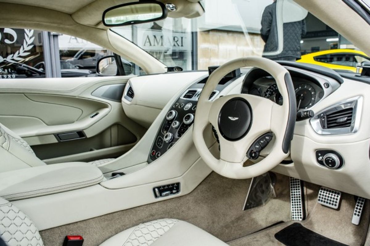 ASTON MARTIN VANQUISH COUPE 5.9 V12 2DR AUTOMATIC