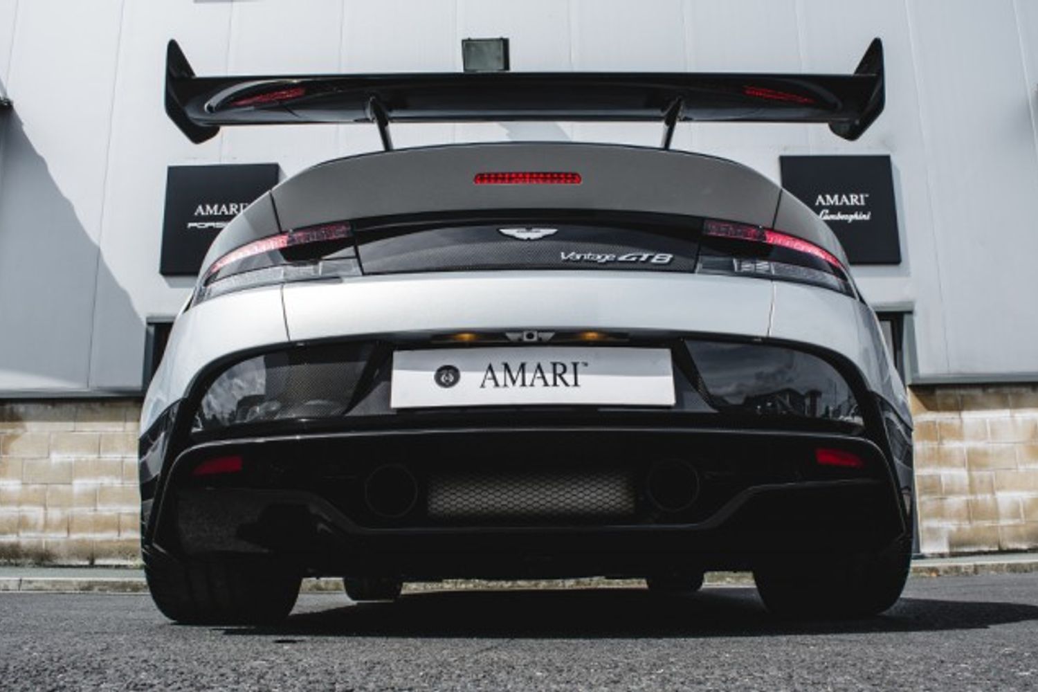 ASTON MARTIN VANTAGE 4.7 GT8 3DR Manual