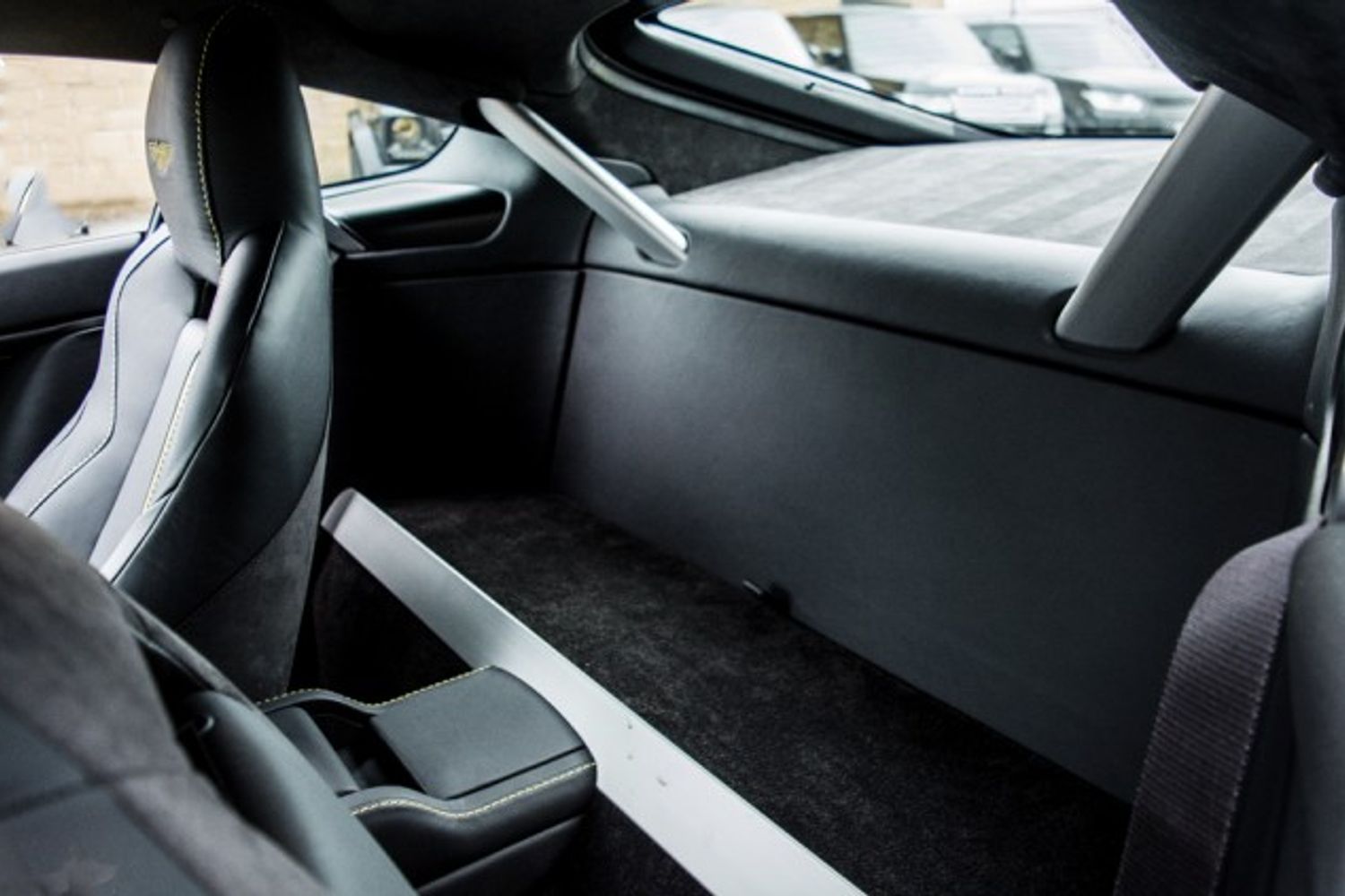 ASTON MARTIN VANTAGE COUPE 5.9 S V12 3DR AUTOMATIC