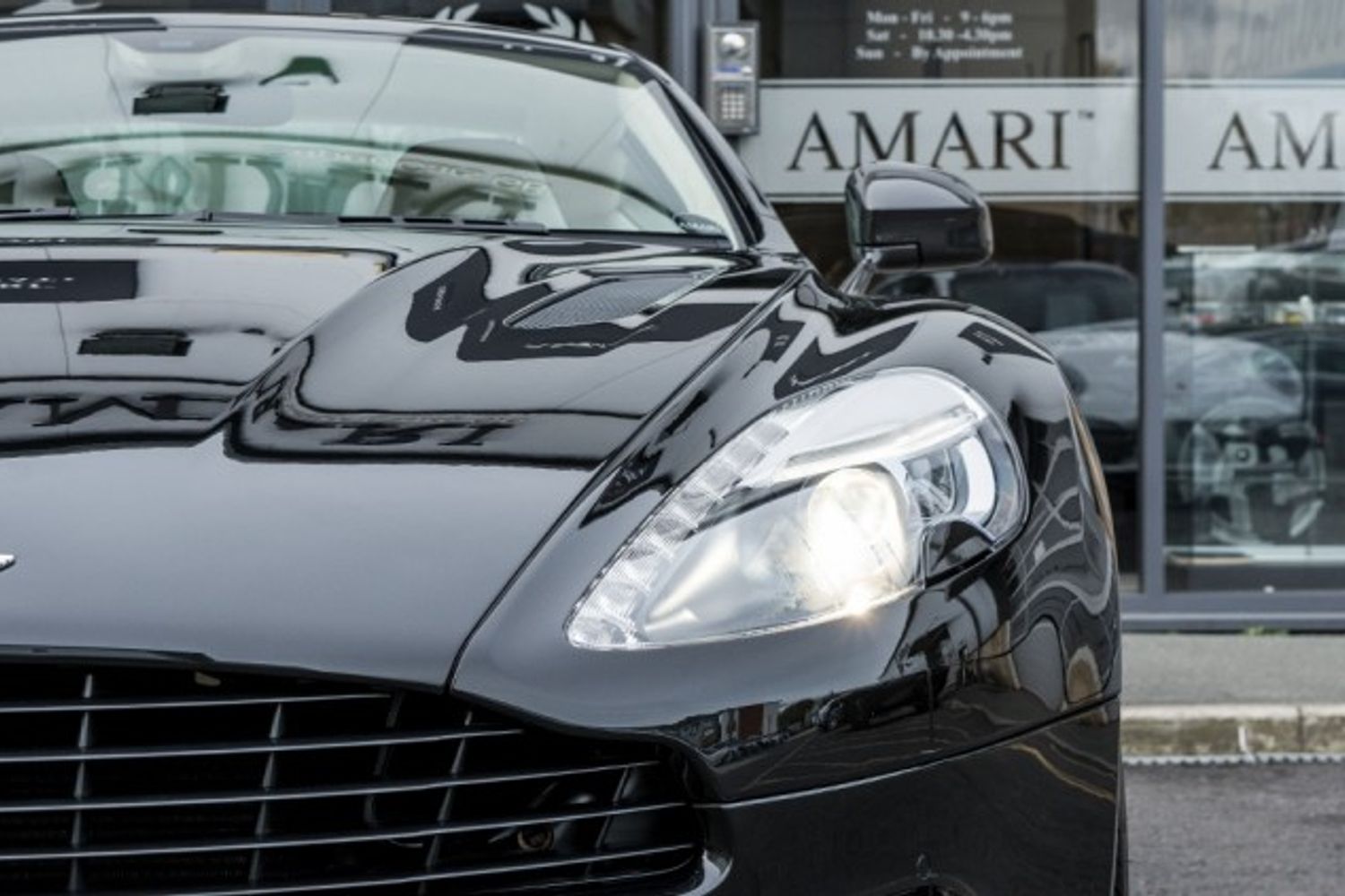 ASTON MARTIN VANQUISH COUPE 5.9 V12 2DR AUTOMATIC