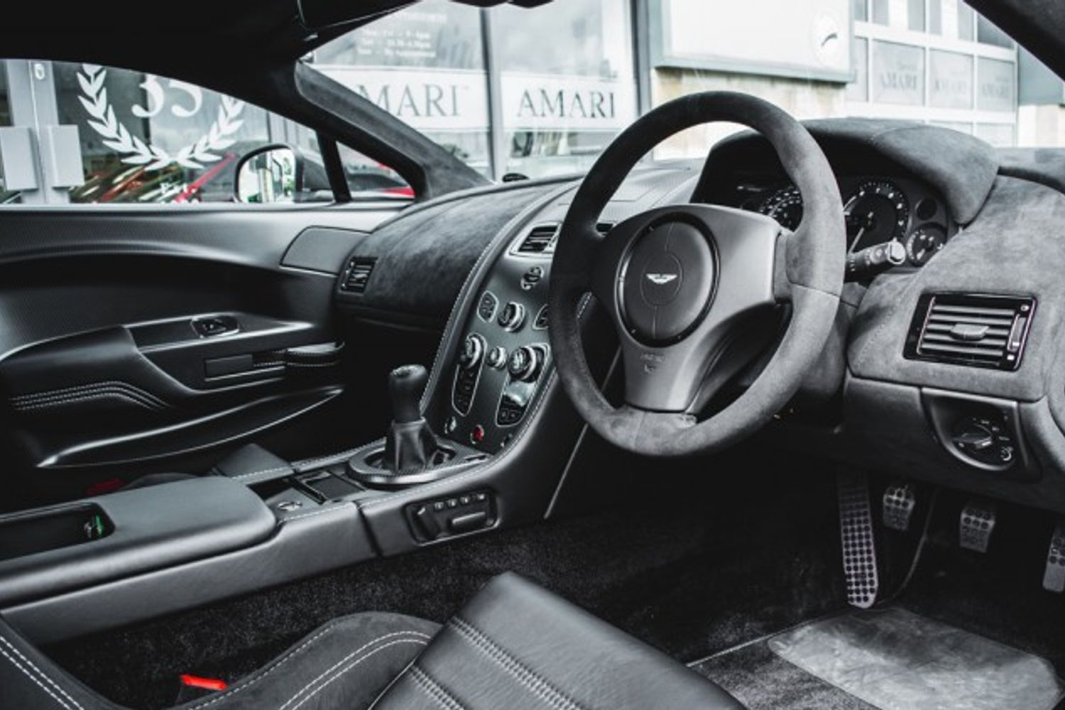 ASTON MARTIN VANTAGE 4.7 GT8 3DR Manual
