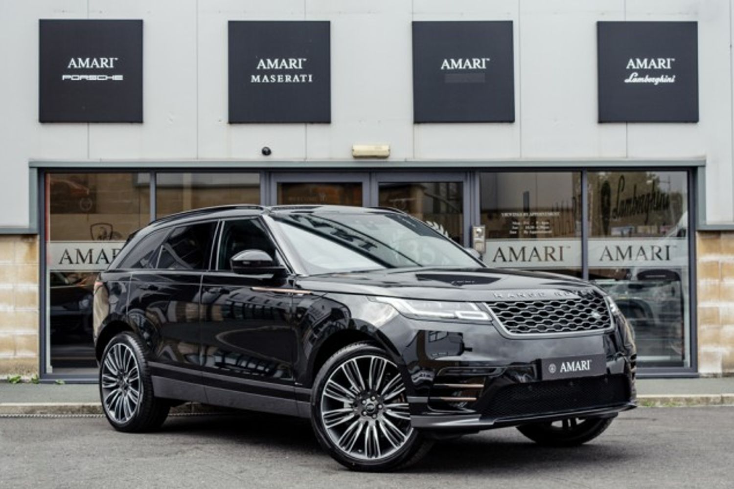 LAND ROVER RANGE ROVER VELAR DIESEL ESTATE 2.0 R-DYNAMIC S 5DR AUTOMATIC