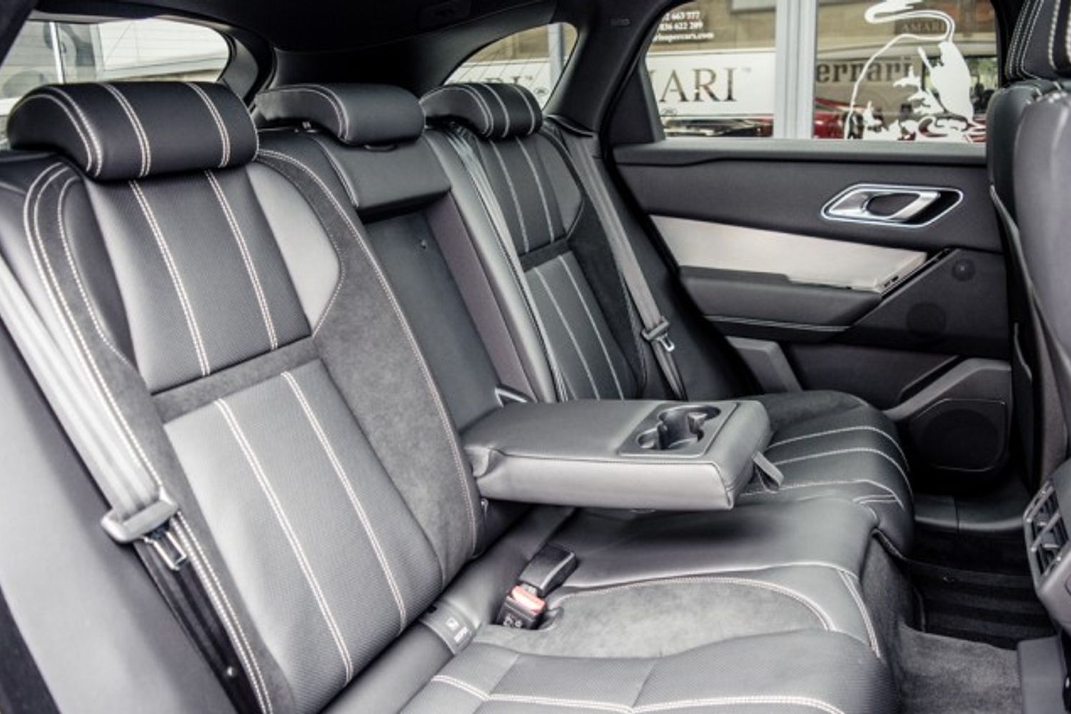 LAND ROVER RANGE ROVER VELAR DIESEL ESTATE 2.0 R-DYNAMIC S 5DR AUTOMATIC